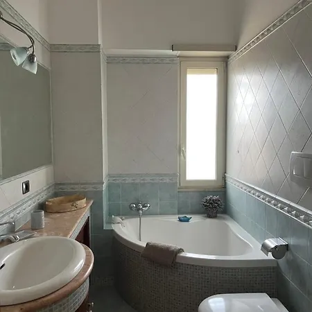 Attico Con Terrazza In Via Dei Traghetti Apartamento