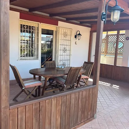 Attico Con Terrazza In Via Dei Traghetti Apartamento Lido di Ostia